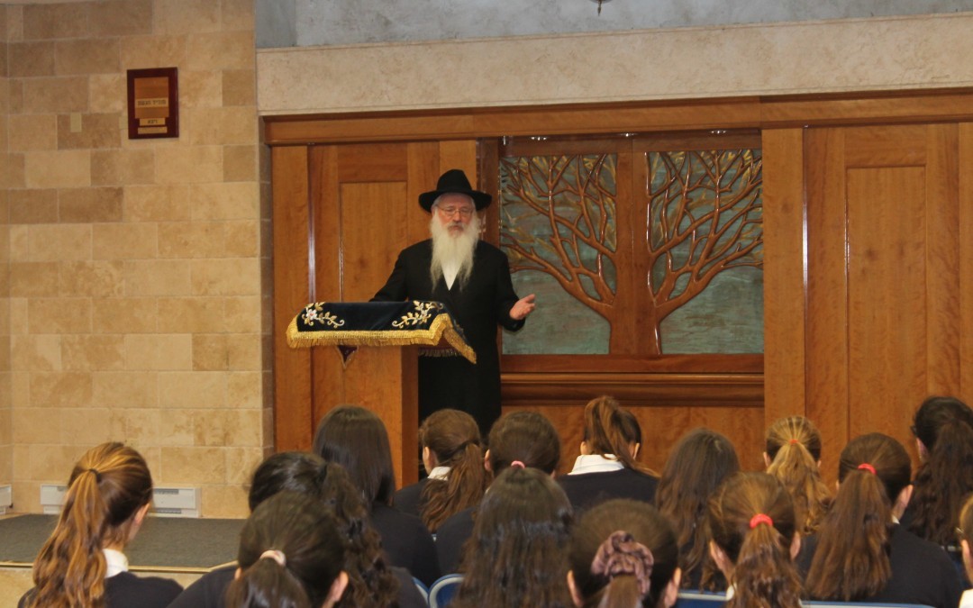 L’Académie Hébraïque accueille le Rabbin Manis Friedman